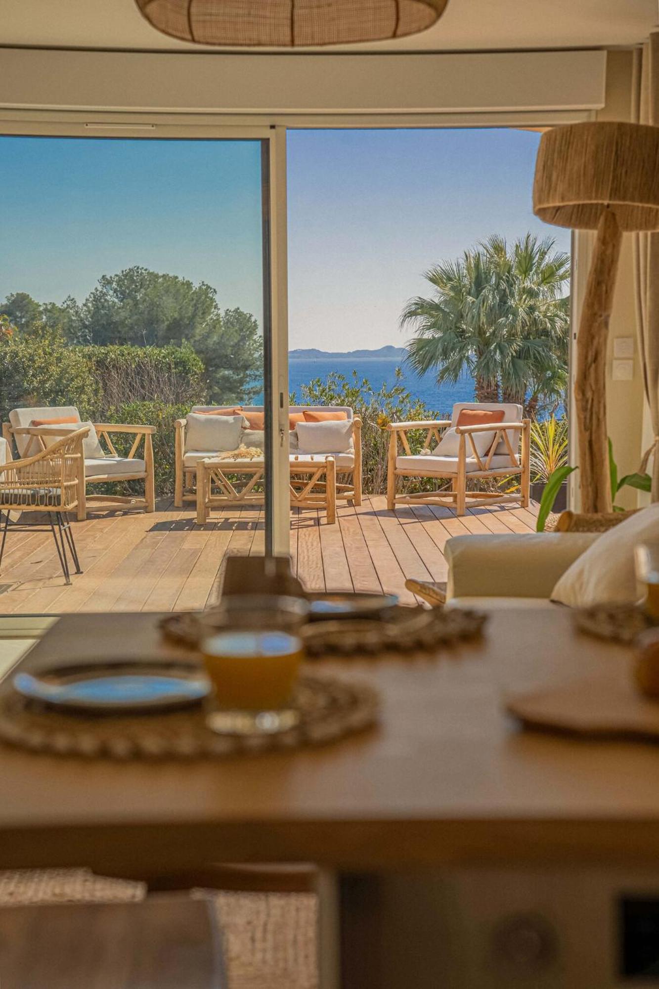 Logement Vue Mer Splendide - Situe A 50 Metres Du Bord De Mer Et 2 Minutes Des Plages - Bandolina Eksteriør billede